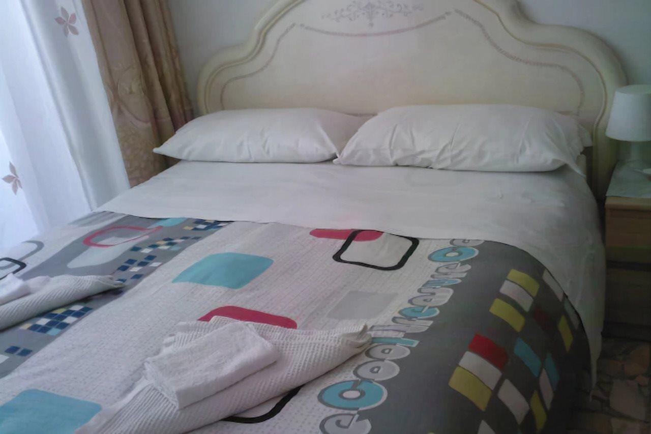 Roma Prince Inn Accommodation Екстериор снимка